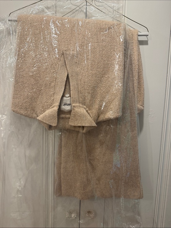 aerie Dresses & Skirts - Aerie Neutral Knit sweater and pants matching set - Beige